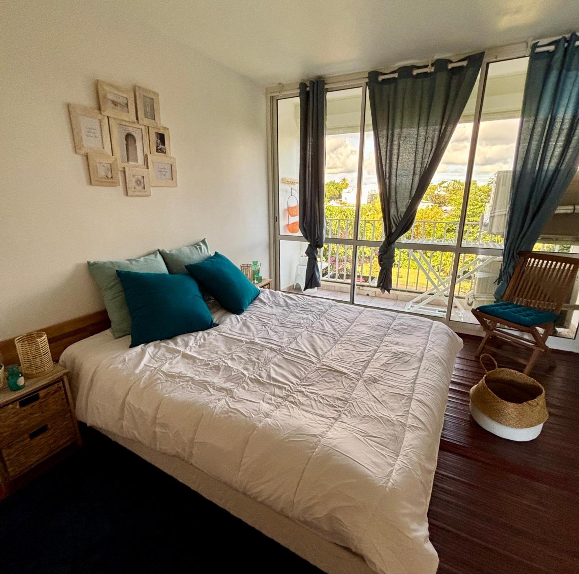 Appartement Spacieux Avec Piscine, 5 Minutes A Pied Des Plages - F1 Bis